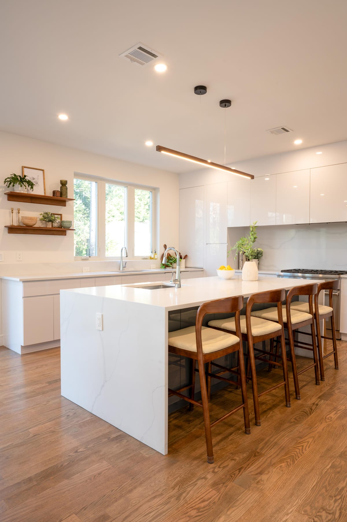 Room makeover result by Dana Elraviv Design